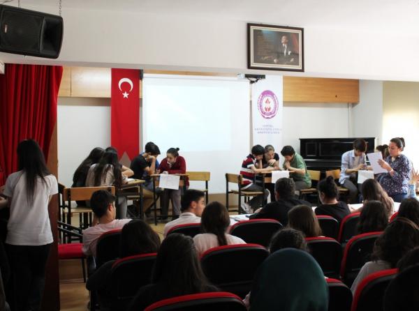 Liseler Arası Bilgi Yarışması İstanbul Üçüncülüğü